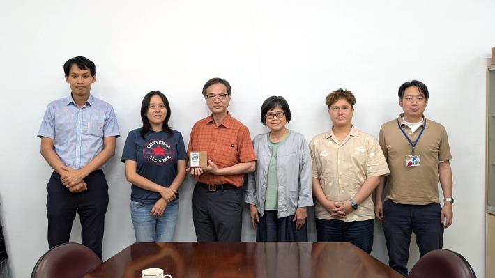 林博雄教授與本系老師合影